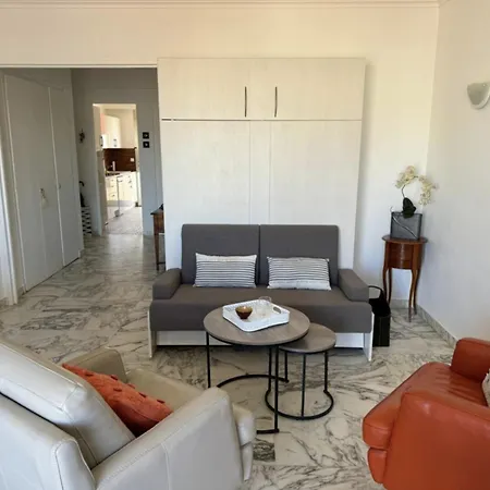 Cozy One Bedroom With Balcony And Parking